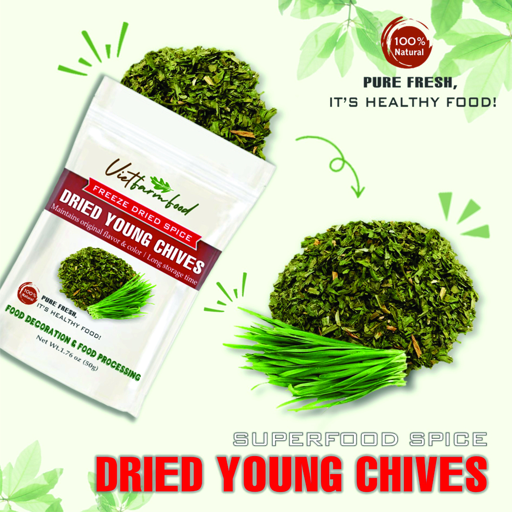 DRIED YOUNG CHIVES 2.47 Oz (70g) VIETFARMFOOD: Freeze-dried spices extract pure natural flavor. Convenient packaging, long-term preservation. Used for cooking, baking, salads, soups, sauces.